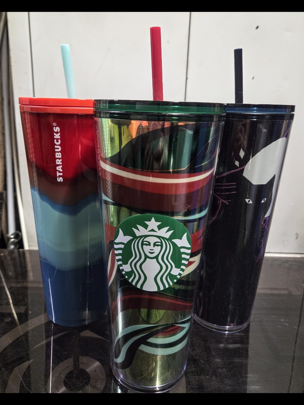 3 Venti Starbucks Cups